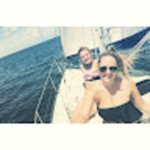 Meet your Posher, Chloe